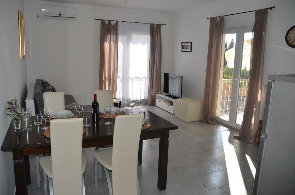 Apartments Villa Marina Vodice Room photo